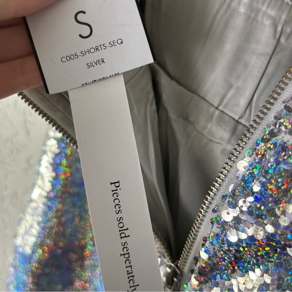 Akira | Holiday Sequin Fitted Big Booty Shorts NWT Size S - Picture 10 of 16